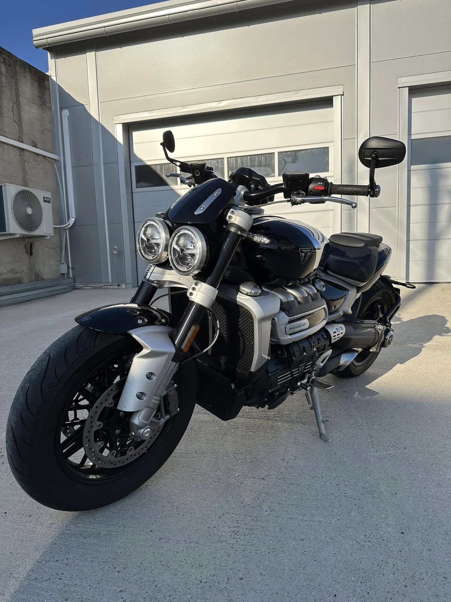 Triumph rocket 3